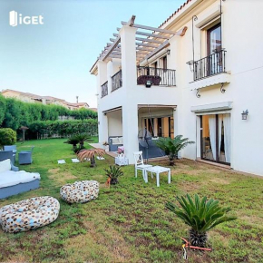 i get stand alone villa marassi vectoria